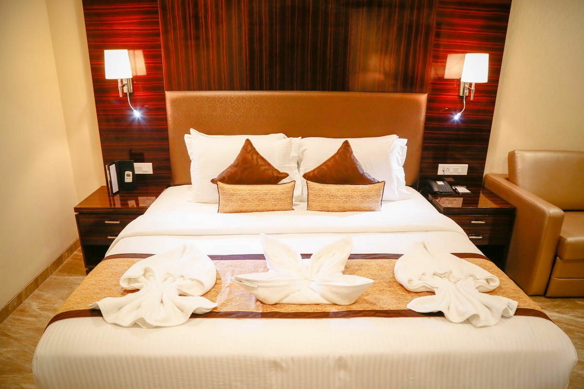 Fabhotel Prime Sarala Crown With Pool - Nr Calangute Beach Bagian luar foto