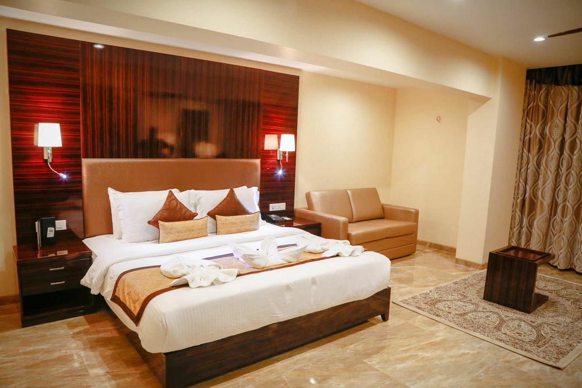 Fabhotel Prime Sarala Crown With Pool - Nr Calangute Beach Bagian luar foto