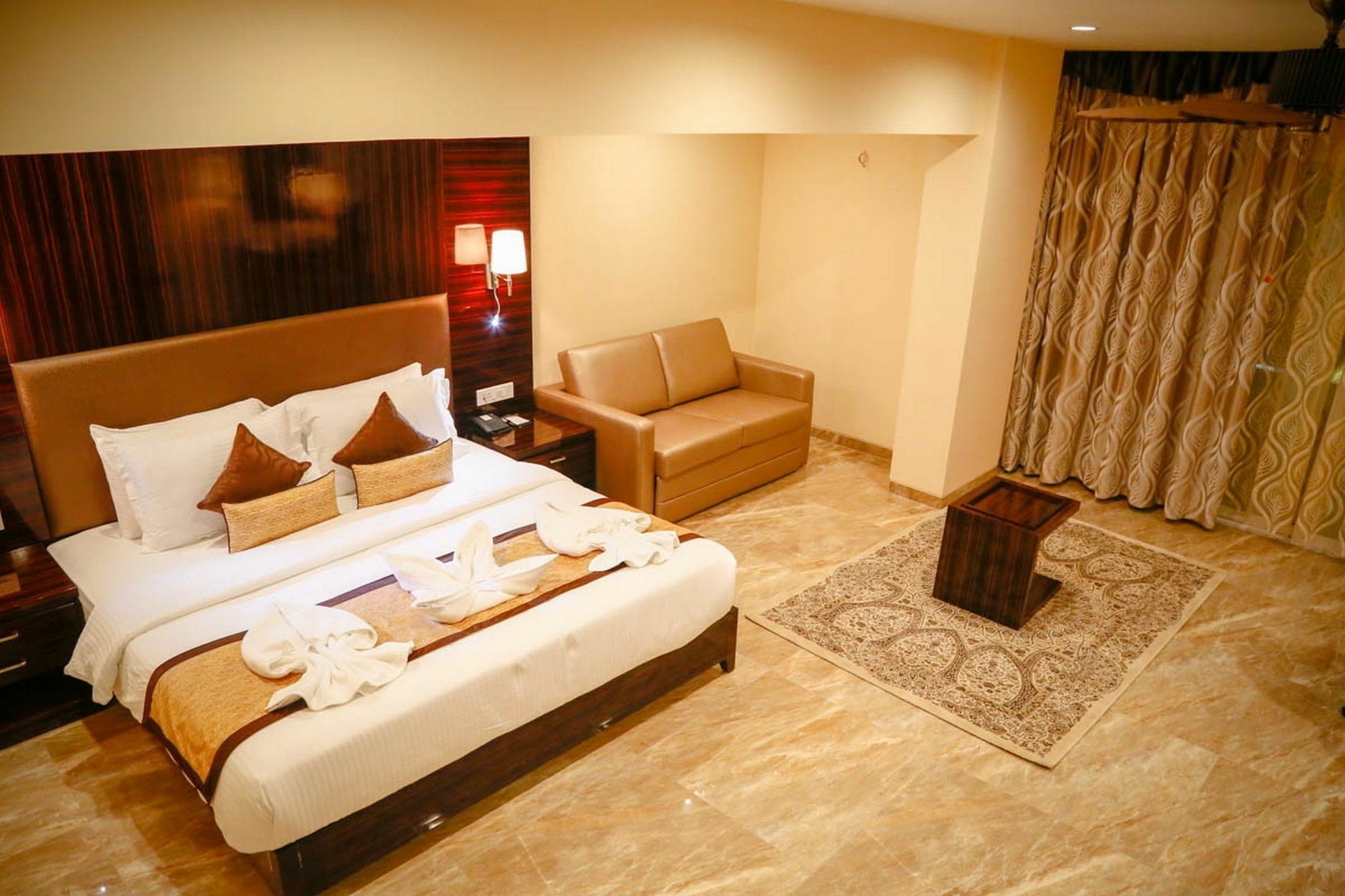 Fabhotel Prime Sarala Crown With Pool - Nr Calangute Beach Bagian luar foto